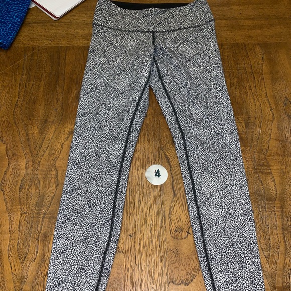 lululemon athletica Pants - Lululemon leggings